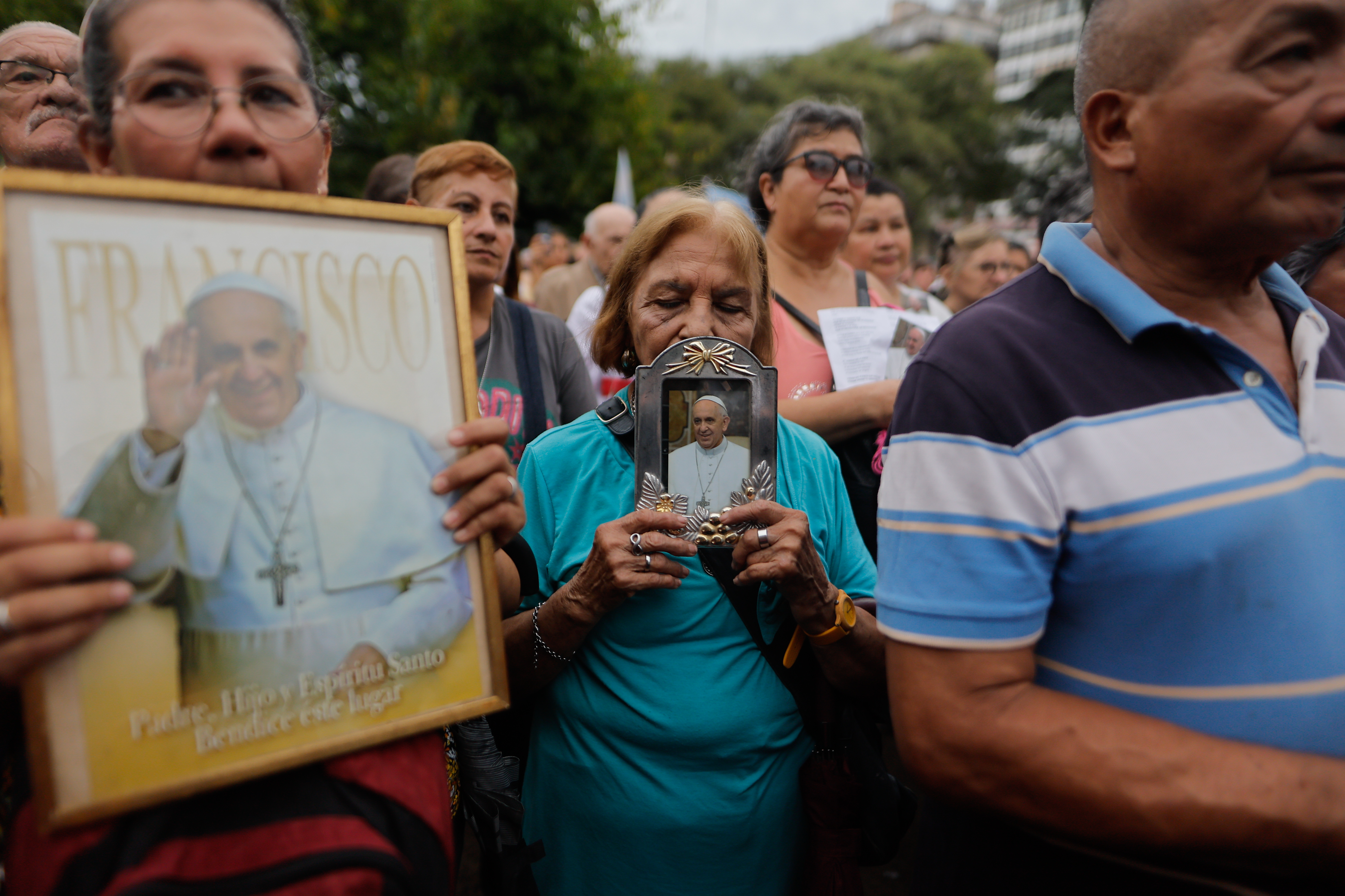 El papa, sin nueva crisis respiratoria, autorizó canonizar a un santo venezolano