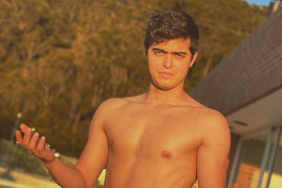 Daniel Narváez, hijo de Cristina Hurtado.