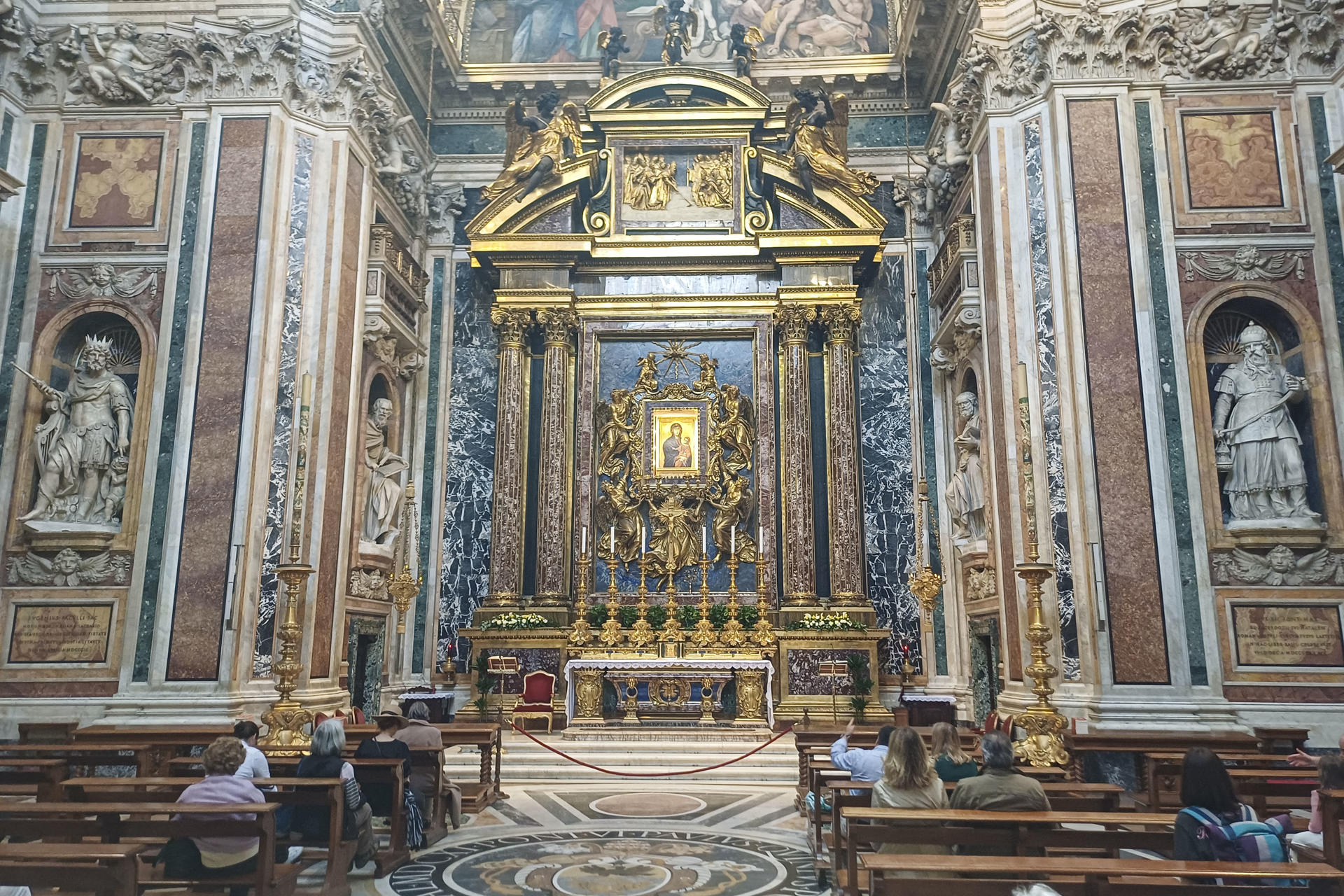 ¿Dónde queda Santa María la Mayor, lugar en que fue enterrado el papa Francisco?