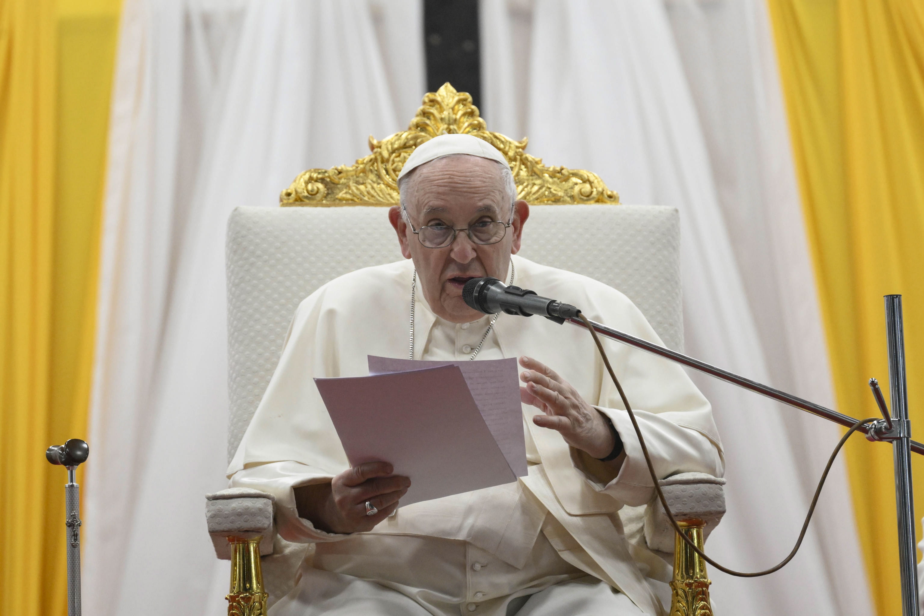“Ensuciarse las manos”: el pedido del papa Francisco al clero en Sudán del Sur