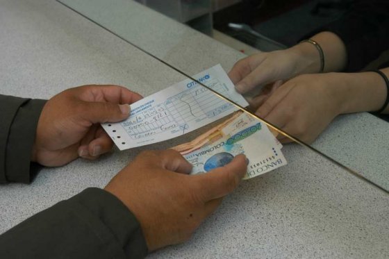 Bancos, obligados a informar ‘valor real’ que cobran por sus productos