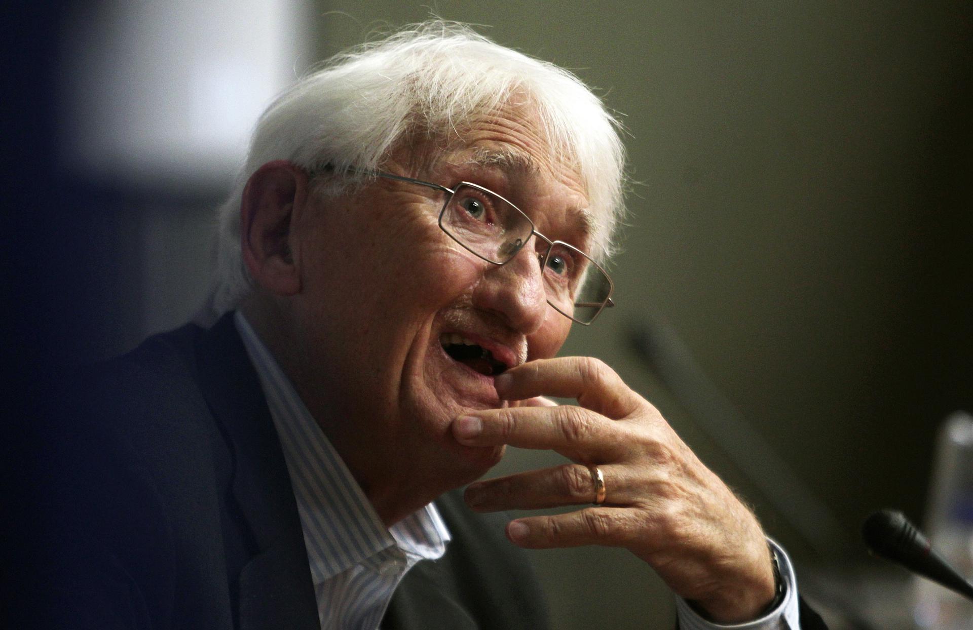Murió Jürgen Habermas, el filósofo que pensó la democracia a través del diálogo