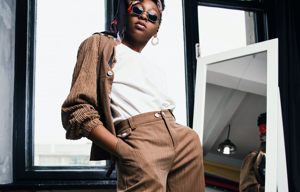 5 pantalones de moda que debes tener en tu armario en 2024