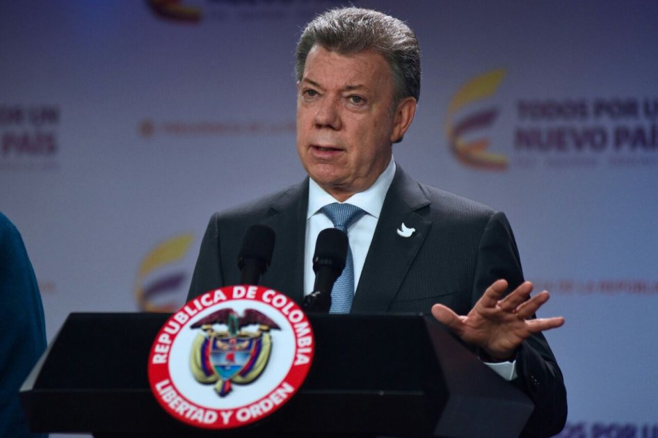 Santos acepta «con pesar» renuncia de Andrade y nombra nuevo presidente de la ANI