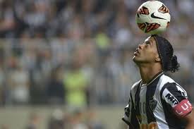 El papa Francisco invitó a Ronaldinho a un partido en Roma