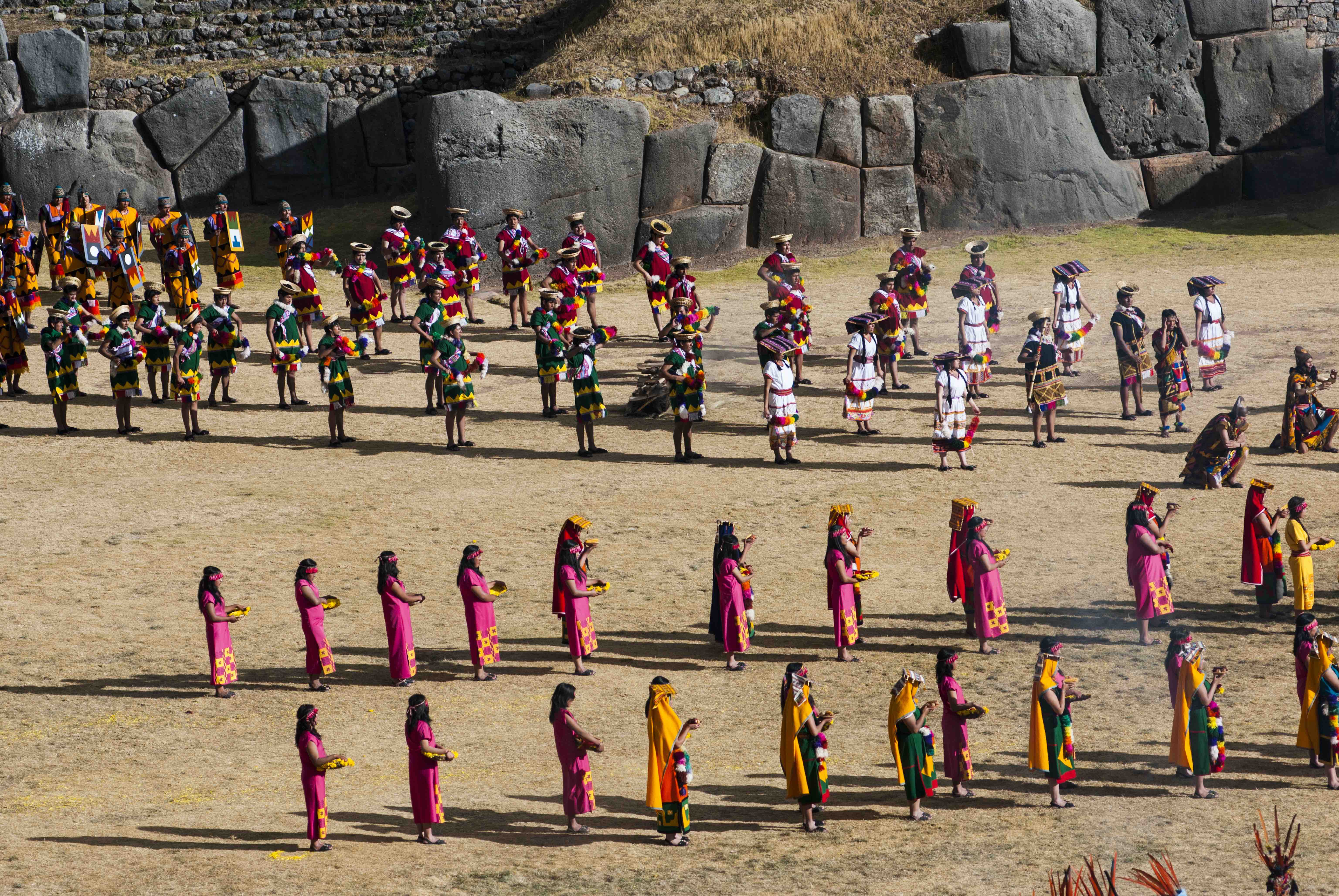 Cada 24 de junio, Cusco se transforma en el corazón vibrante de los Andes con la celebración del Inti Raymi, la ancestral Fiesta del Sol.