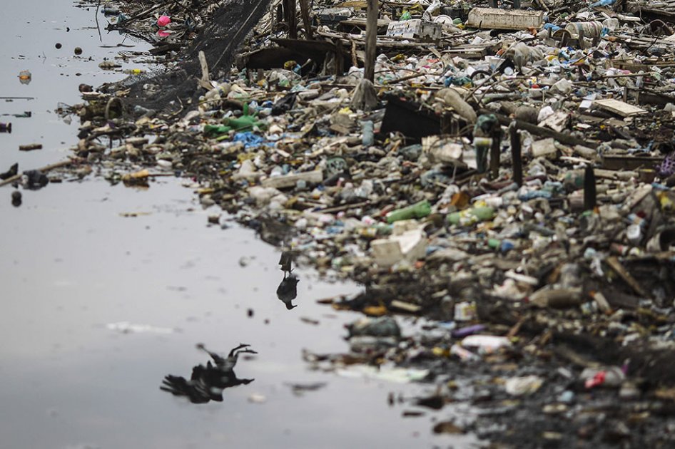 Las aguas de la Bahía de Guanabara en Río de Janeiro. Foto: EFE