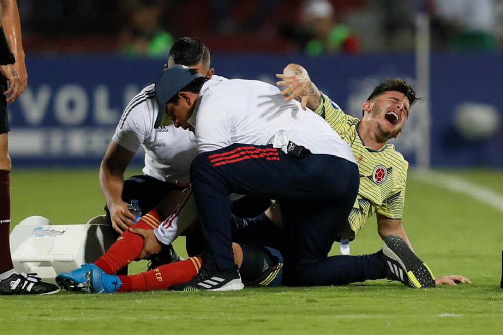 Nicolás Benedetti sufrió doble lesión en su rodilla derecha