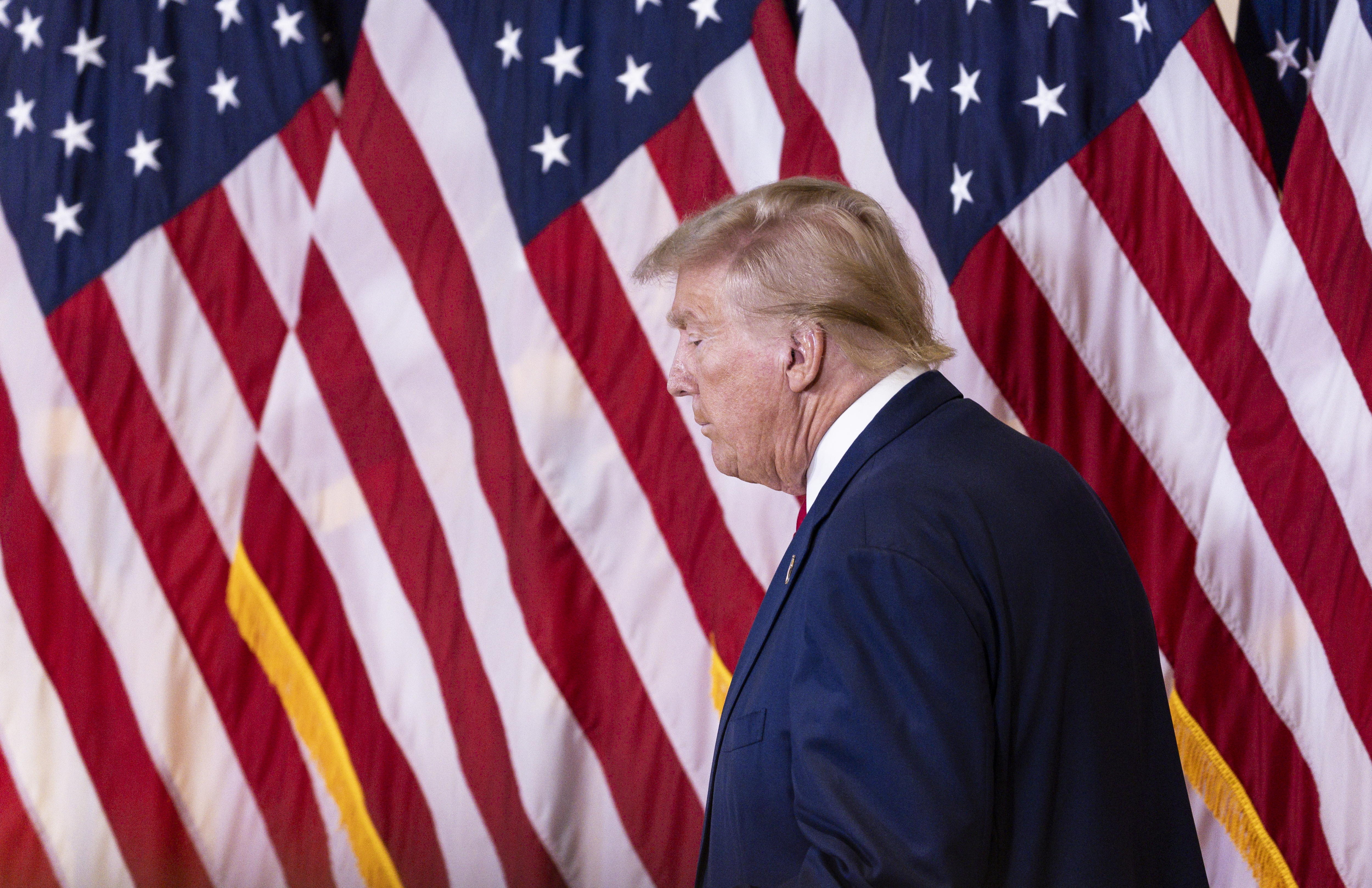 New York (United States), 06/09/2024.- Former US president Donald J. Trump arrives for a press conference in the lobby of Trump Tower in New York, New York, USA, 06 September 2024. Trump discussed a hearing he attended earlier in the morning to appeal the recent 5 million USD jury verdict against Trump that found him liable of sexually abusing writer E. Jean Carroll. (Elecciones, Nueva York) EFE/EPA/JUSTIN LANE