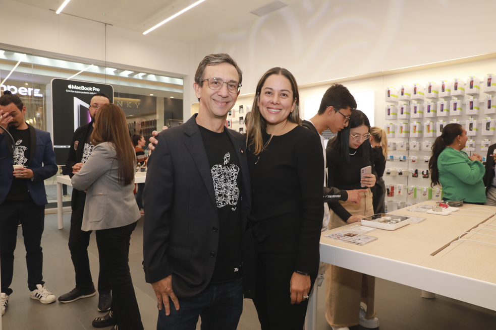 Miguel Yambi y Juliana Rengifo