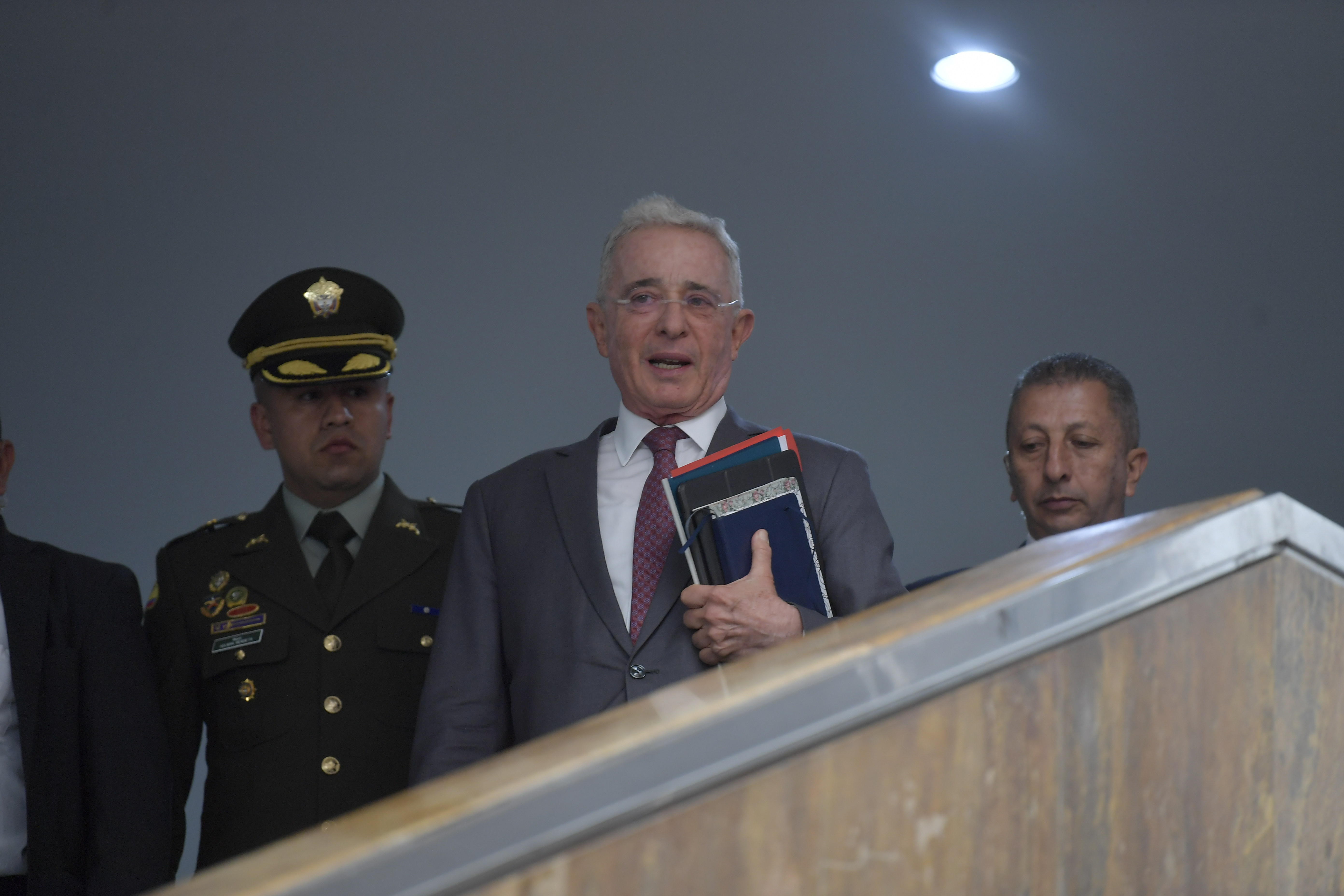 Reviven debate sobre participación de Uribe como fórmula vicepresidencial para 2026