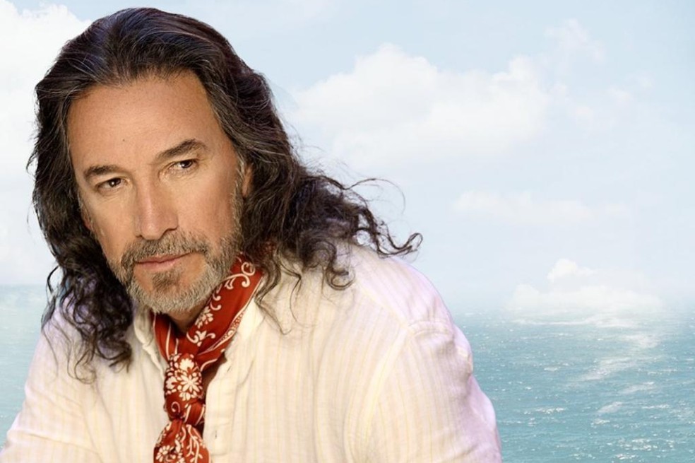 Marco Antonio Solís presenta su nuevo sencillo “Qué ganas de verte”, una canción