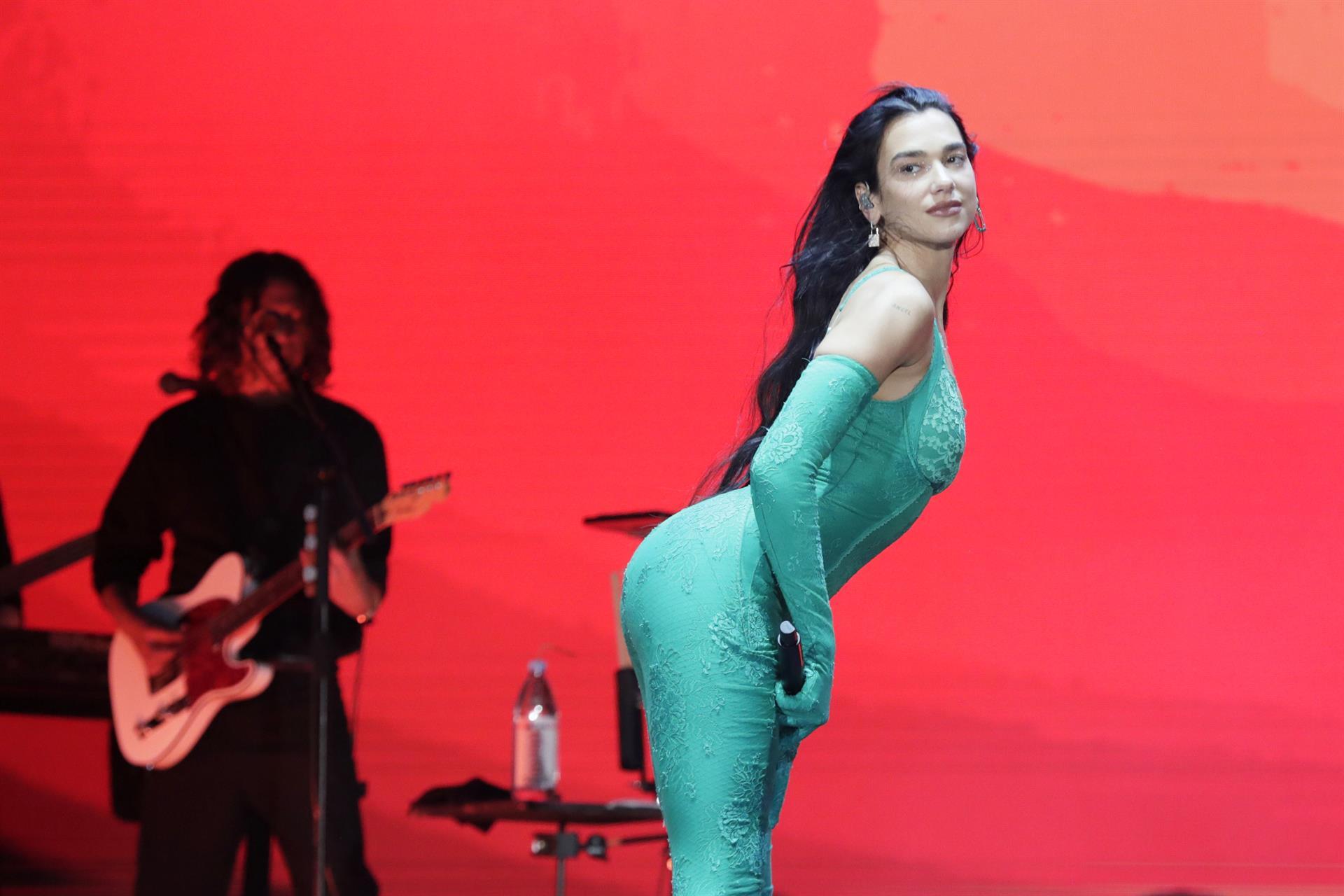 “Gracias por su energía, por su amor, por su apoyo”, Dua Lipa hechiza a Colombia