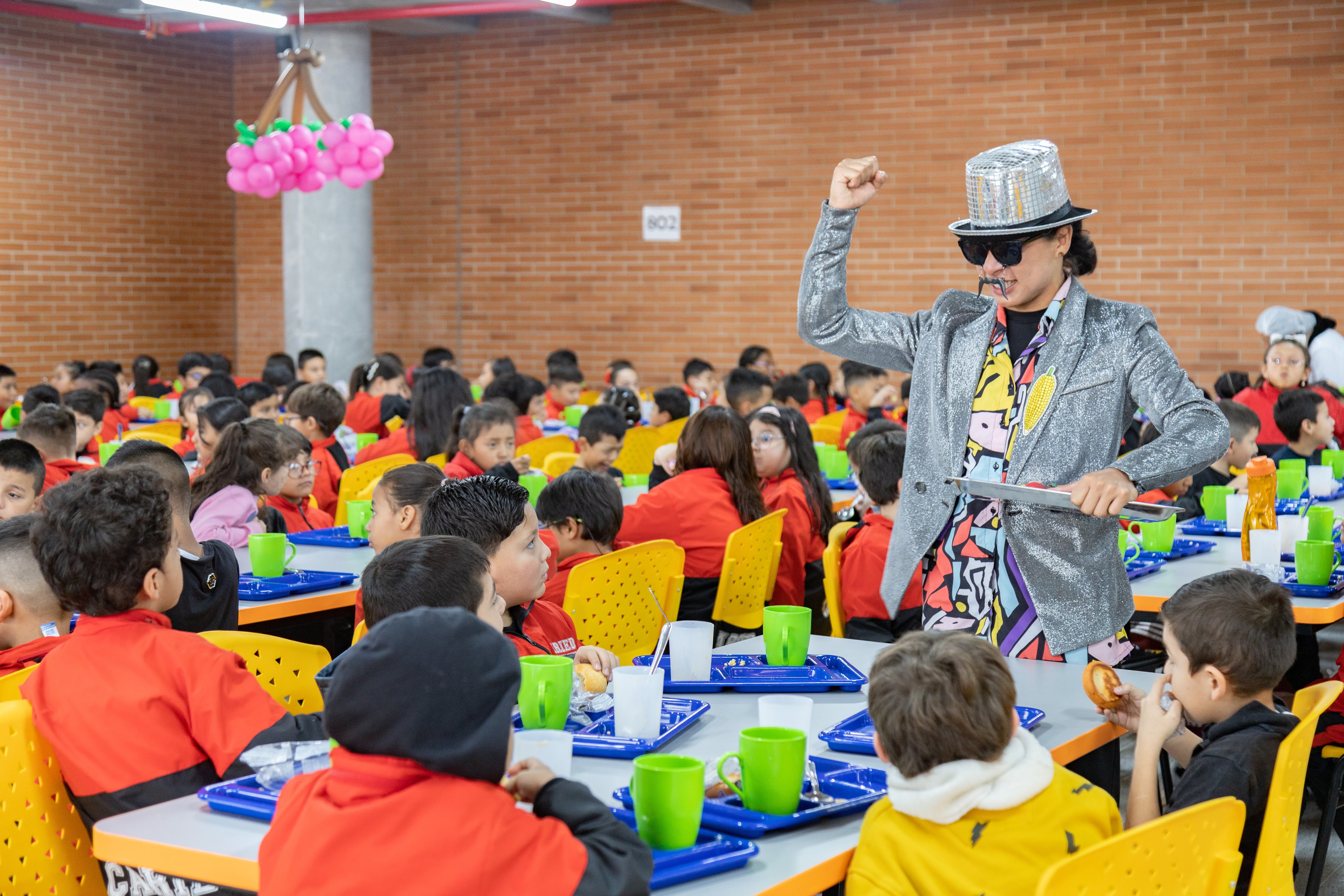 Fin de año y la mesa llena: entraron en operación siete comedores escolares