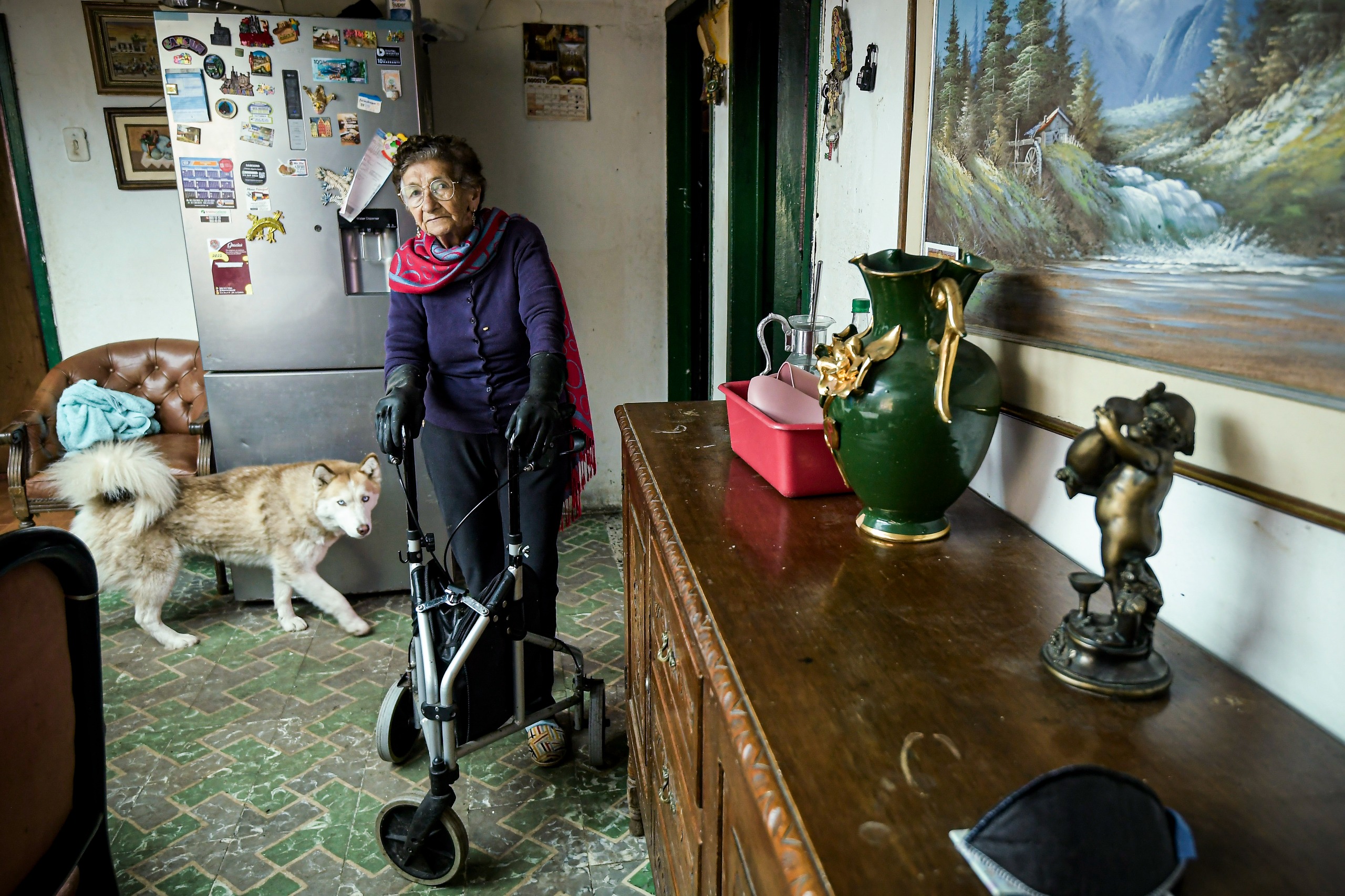 Ana Sifontes, mamá de Orlando Parro, líder comunitario de las veredas colindantes con la Perimetral de Oriente.