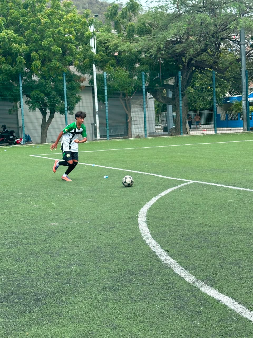 De Madrid a Santa Marta: el volante que construye su sueño de llegar al fútbol profesional