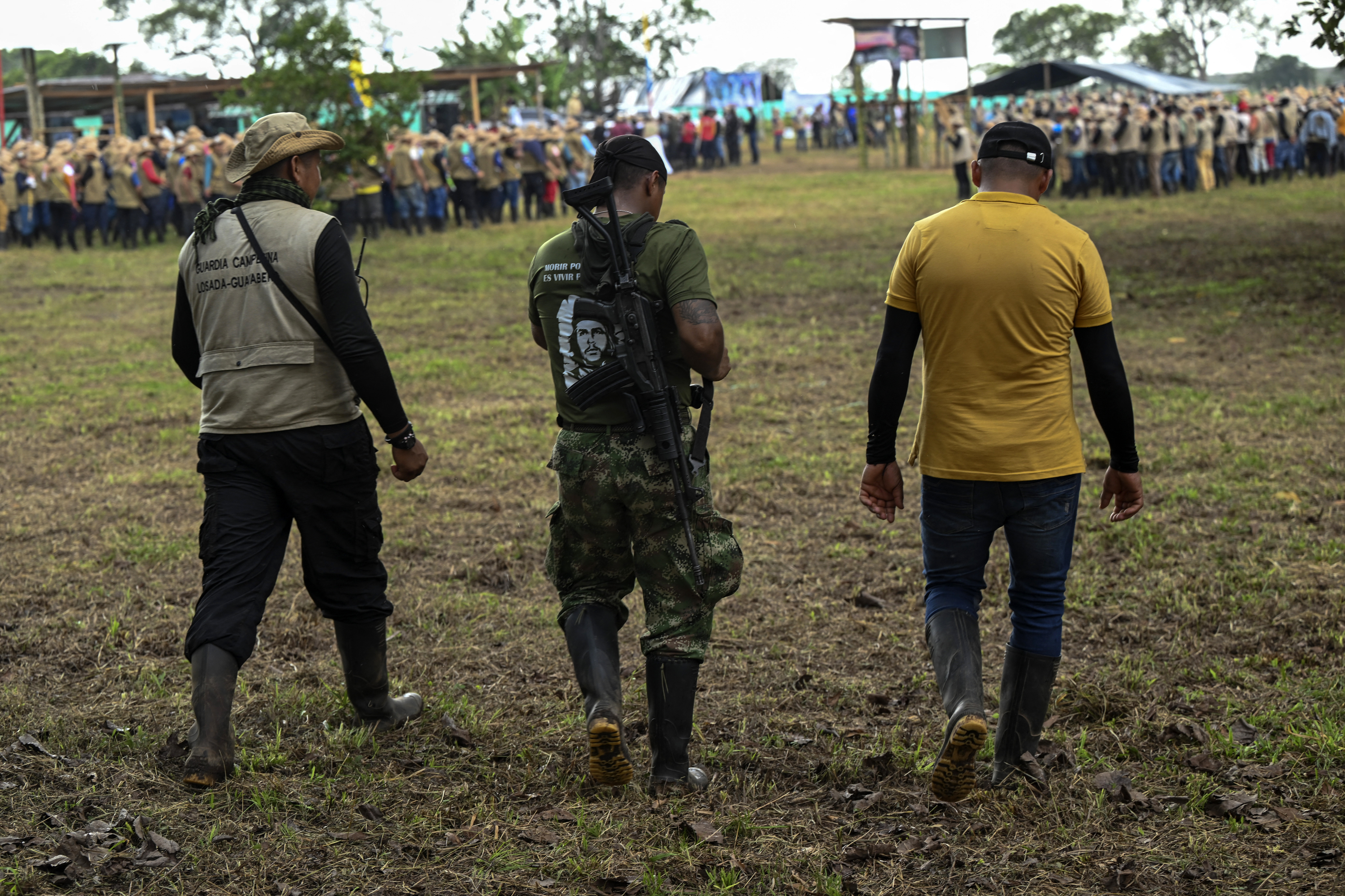 En fotos: así fue el anuncio de paz de disidencias de FARC en el Yarí