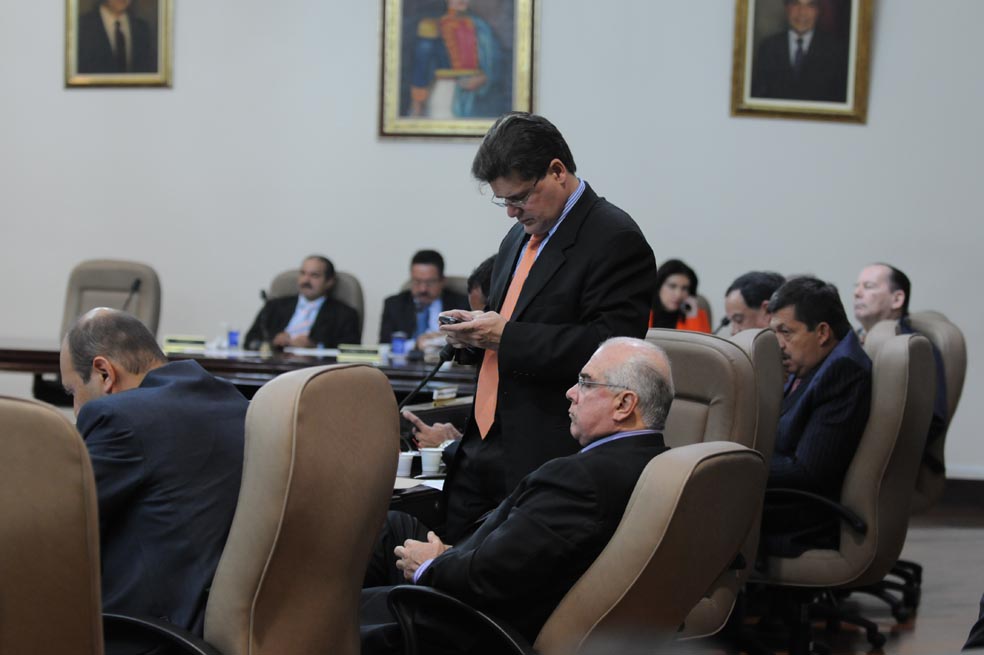 El despelote por las comisiones