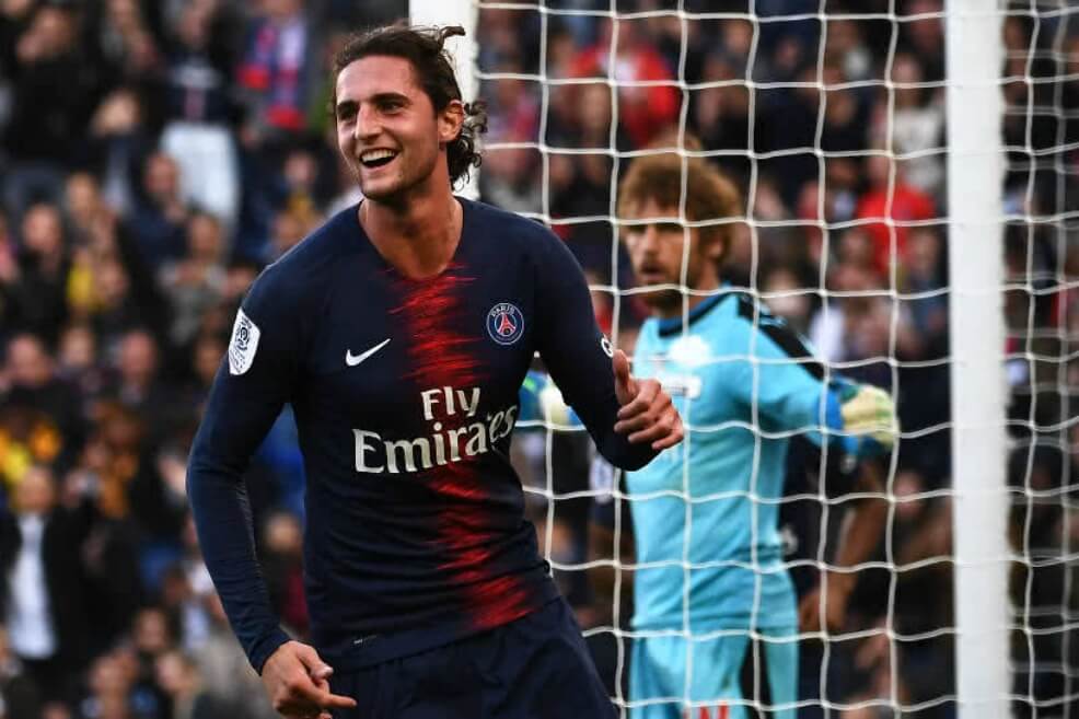 Por un «me gusta», PSG sancionó a Adrien Rabiot
