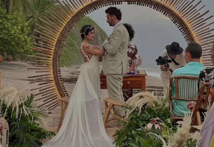 Así fue la boda de Martina la Peligrosa: se casó frente al mar