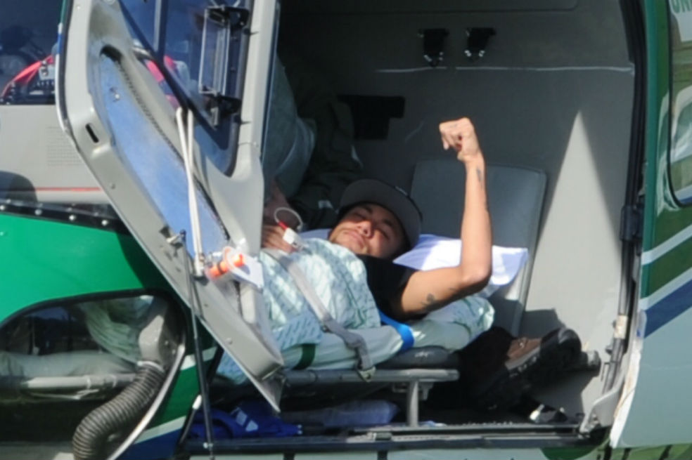 Neymar abandonó en helicóptero la concentración brasileña