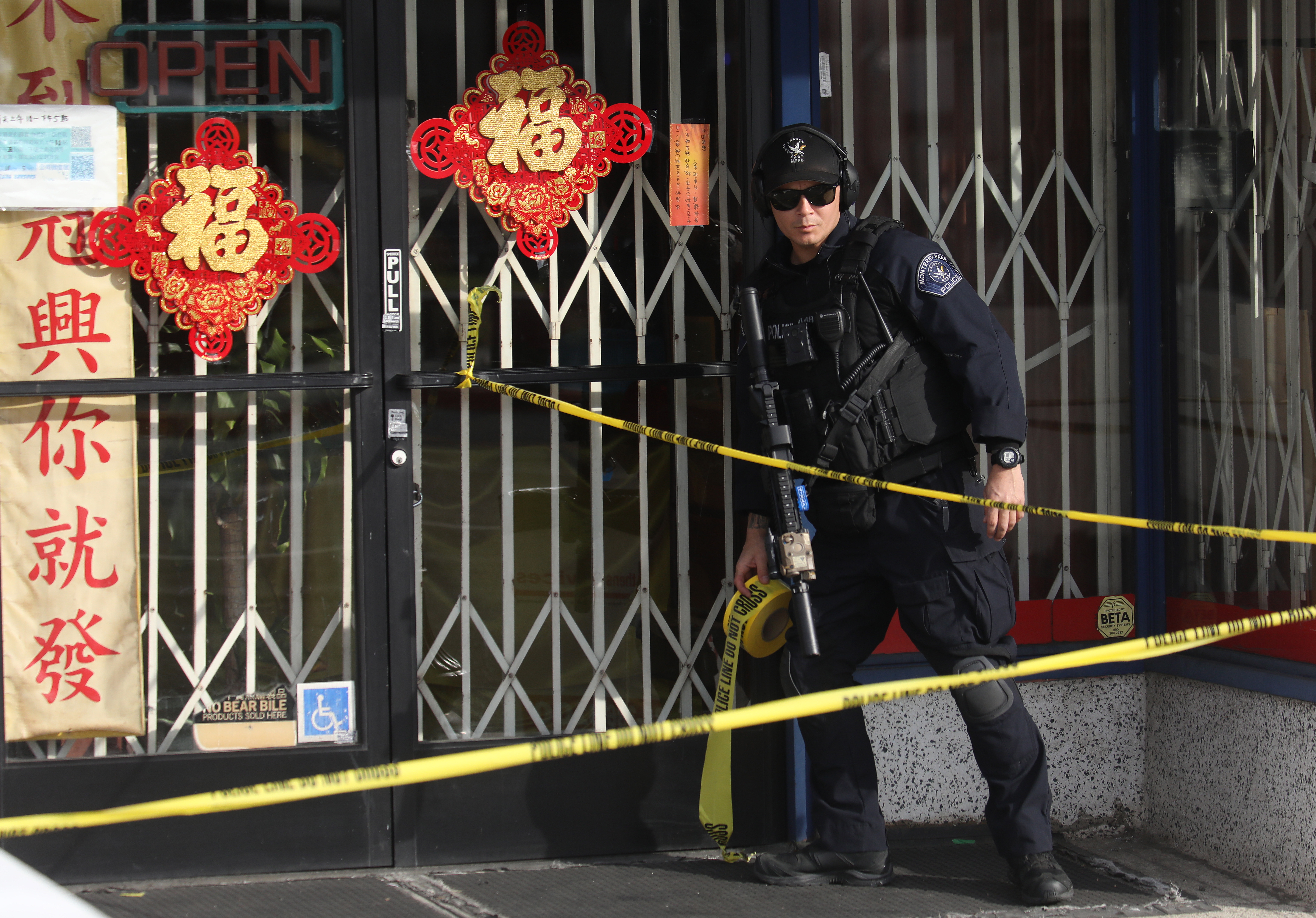 Un hombre asiático, presunto autor de tiroteo en Monterey Park