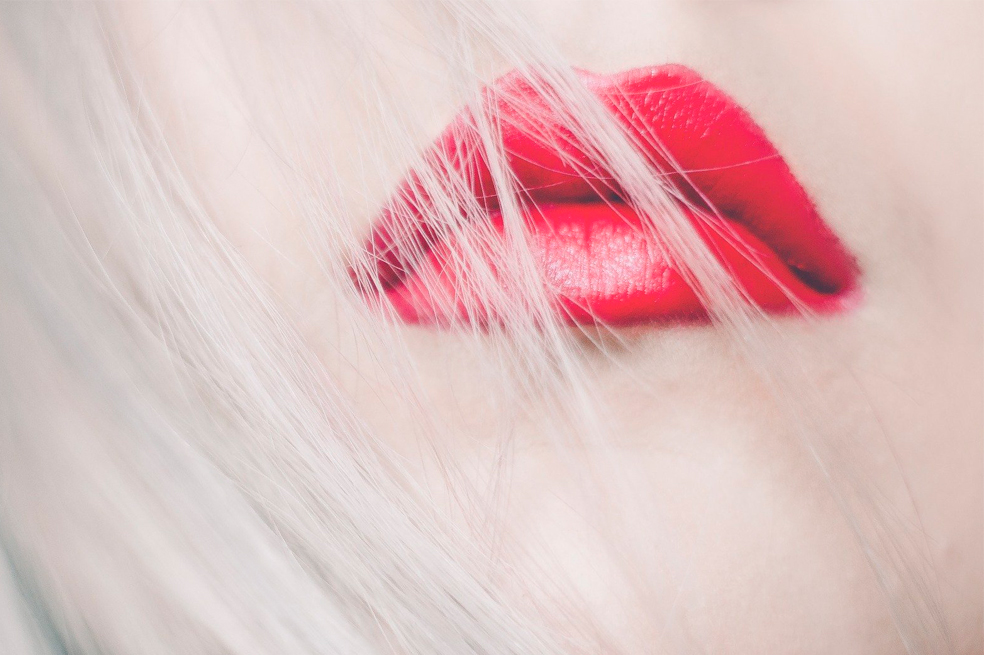 En el Día del Beso, ¡presume de labios irresistibles!