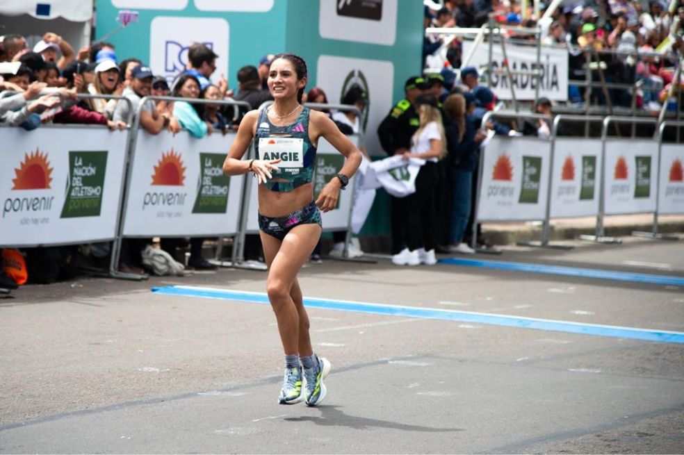 Con el tiempo que registró este domingo, Angie Orjuela logró la mejor marca de Colombia en la historia de la rama femenina.