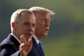 Estados Unidos impuso aranceles del 50 % sobre productos de Canadá, que anunció represalias