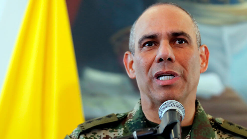 Denuncian que jueza que investigaba al general Zapateiro ha recibido presiones
