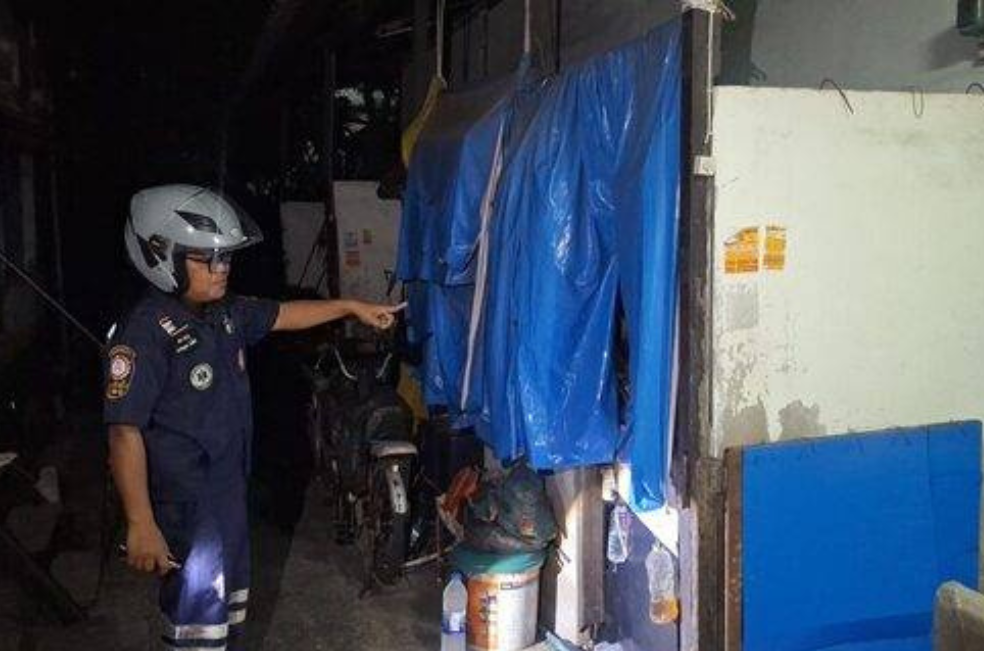 Así rescataron a una mujer que fue atrapada por una pitón