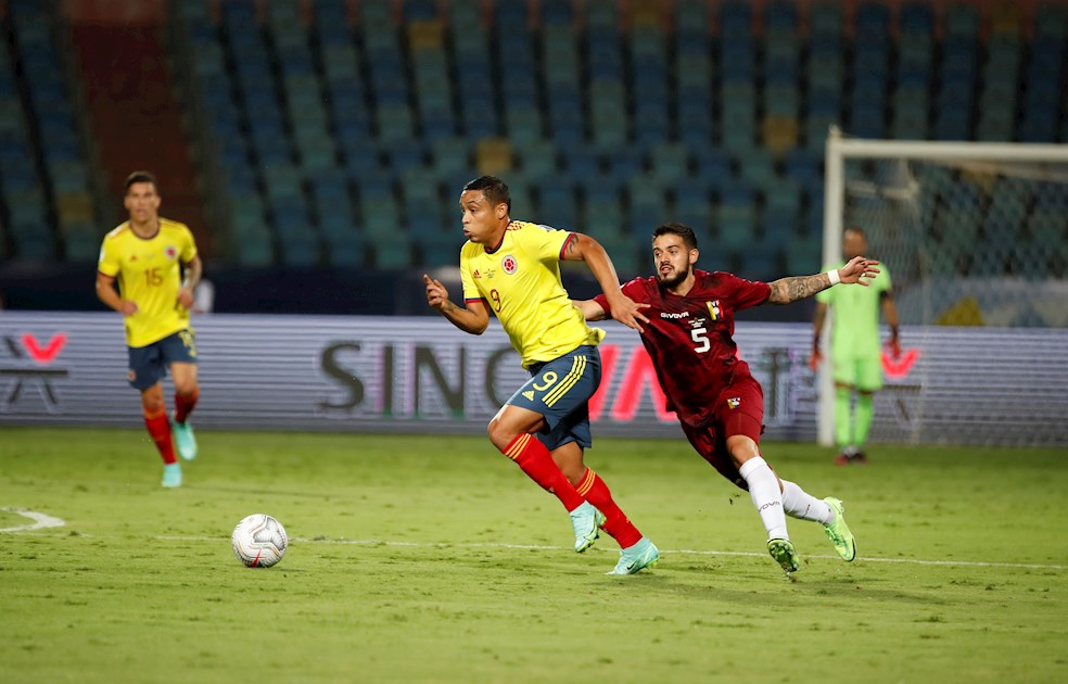 Luis F. Muriel y Yerry Mina, desconvocados de la selección de Colombia