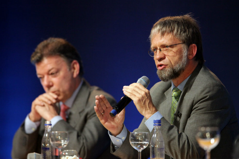 ‘Afiches de Odebrecht ayudaron a Santos, pero sin ellos también hubiera ganado’: Mockus
