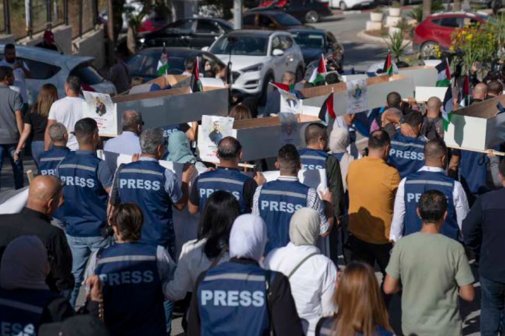 Periodistas de Palestina que cubren la guerra en Gaza, galardonados por la Unesco