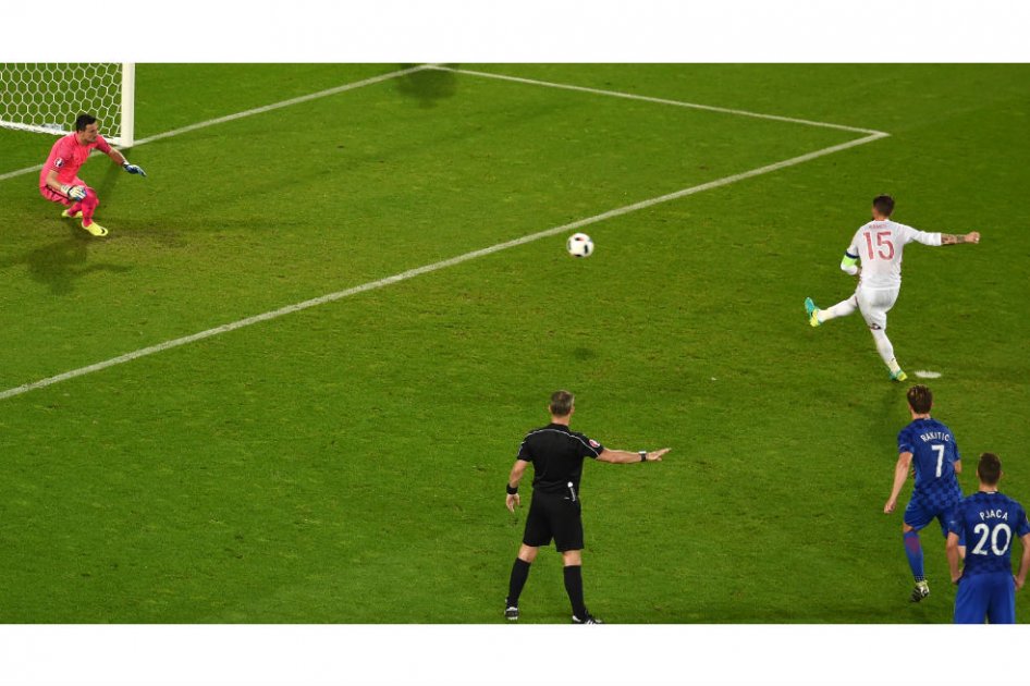 Un penal escandaloso en el partido entre Croacia y España
