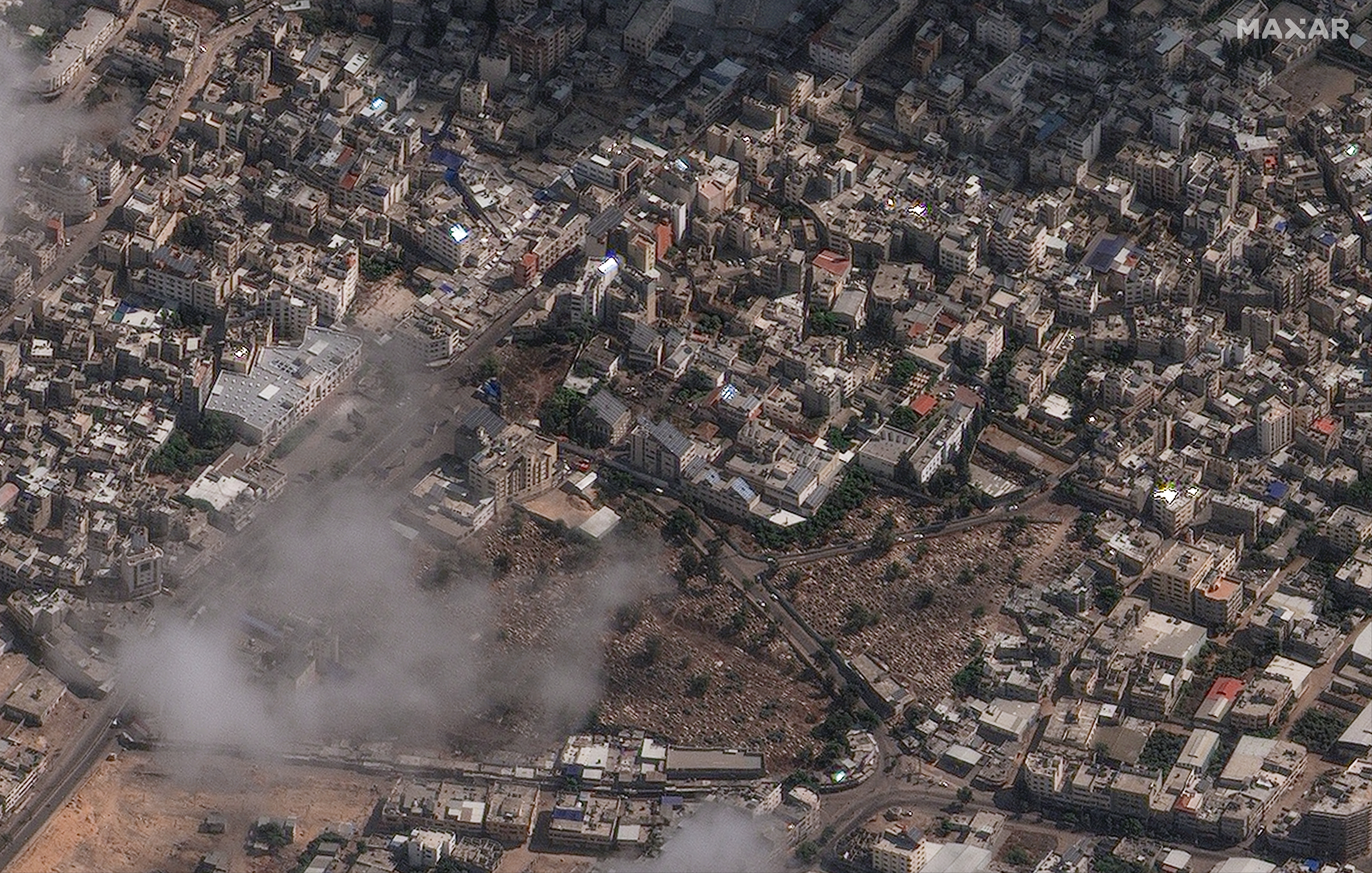 Gaza (-), 18/10/2023.- A handout photo made available 18 October 2023 by Maxar Technologies shows a satellite view of Al Ahli hospital after the explosion which occured one day earlier, Gaza, 18 October 2023. According to Palestinian authorities in Gaza hundreds of people have been killed in an airstrike to the hospital in Gaza on 17 October. Israel on 18 October, has denied responsibility and said a Palestinan Islamic Jihad rocket misfire caused the blast. More than 3,000 Palestinians and 1,400 Israelis have been killed according to the Israel Defense Forces (IDF) and the Palestinian Health authority since Hamas militants launched an attack against Israel from the Gaza Strip on 07 October. Israel has warned all citizens of the Gaza Strip to move to the south ahead of an expected invasion. EFE/EPA/MAXAR TECHNOLOGIES Satellite image ©2023 Maxar Technologies HANDOUT EDITORIAL USE ONLY/NO SALES HANDOUT EDITORIAL USE ONLY/NO SALES