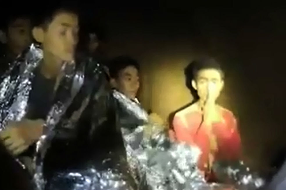 Adul, el adolescente apátrida, portavoz de los atrapados en cueva en Tailandia