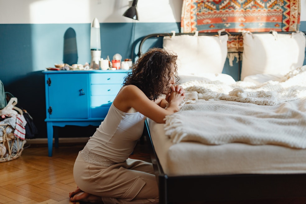 Cáncer:
Aunque se cree que las personas de este signo son terrenales y gozan de las cosas materiales, los Cáncer están en conexión con todo lo espiritual. Creen en las energías que transmiten los demás y suelen hacerle caso a su intuición cuando les avisa que hay algo mal con alguien.
Al disfrutar de la naturaleza, no les cuesta establecer relaciones entre los demás seres vivos que cohabitan este planeta.