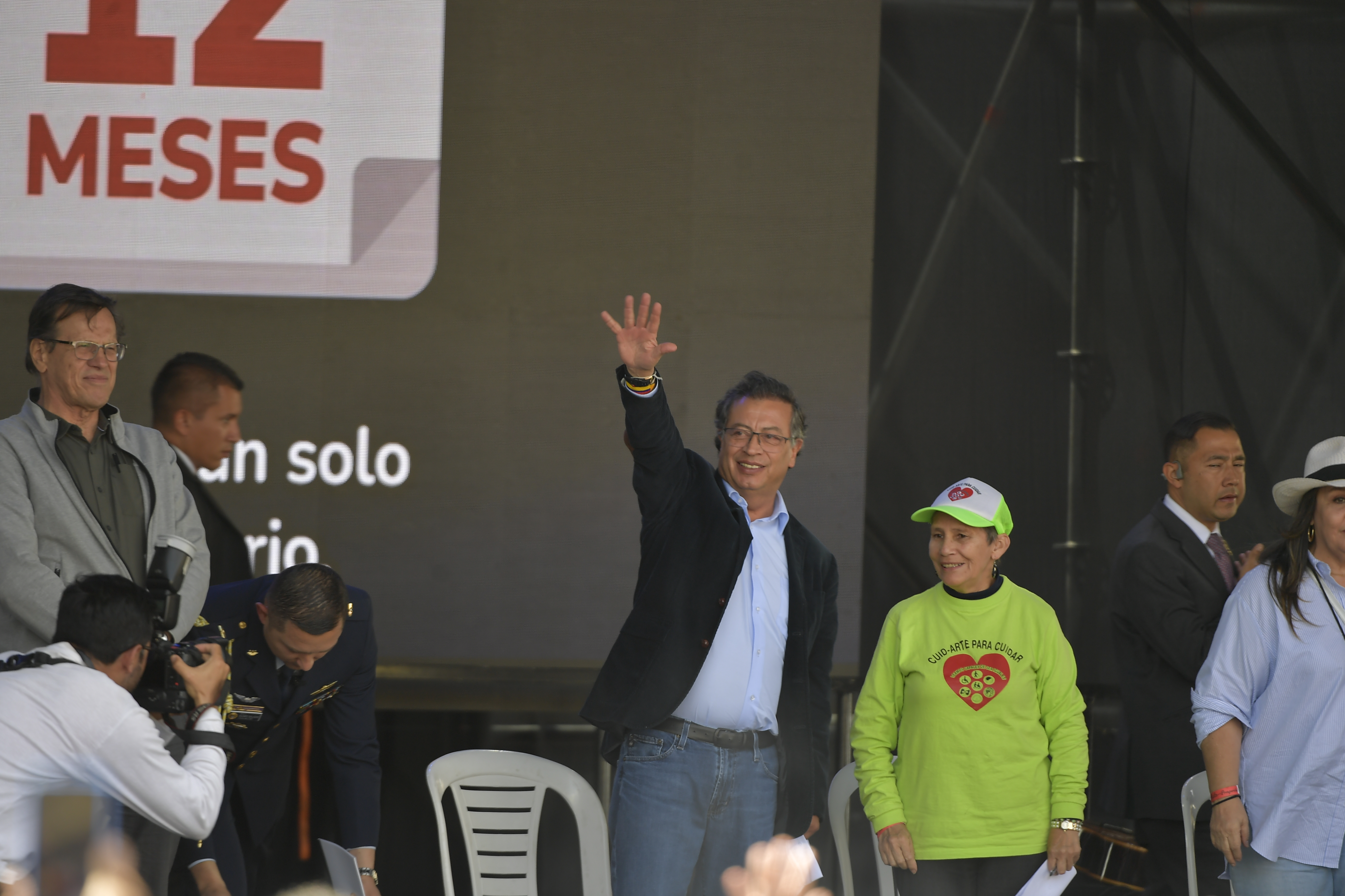 Presidente de la República, durante la concentración en la Plaza de Bolívar para defender la reforma pensional.