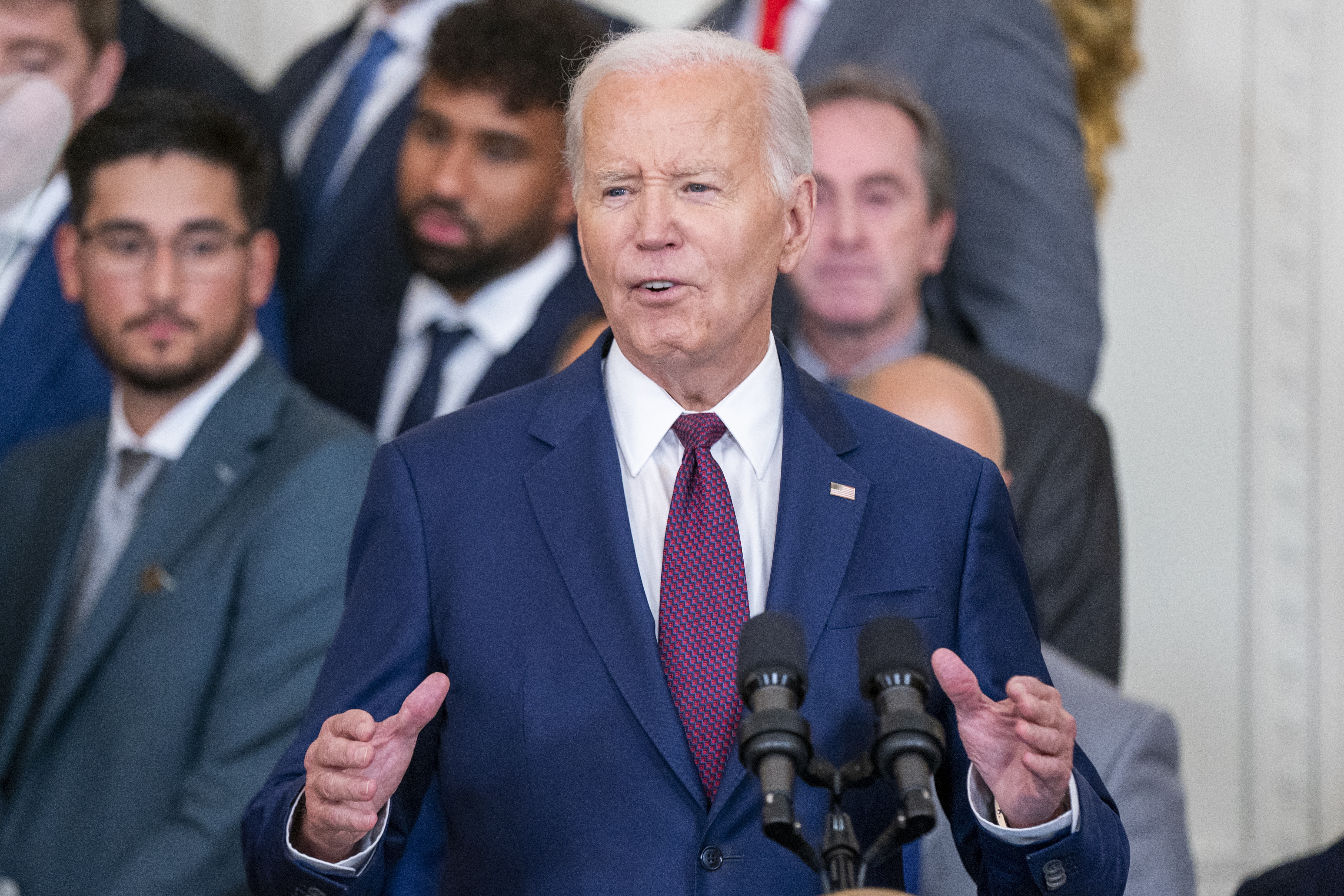Biden explica que se retiró de la contienda electoral para evitar crear distracciones