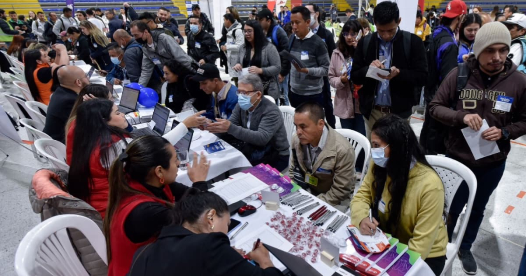 Así puede postularse a 515 vacantes laborales en Bogotá: 200 puestos son para mujeres