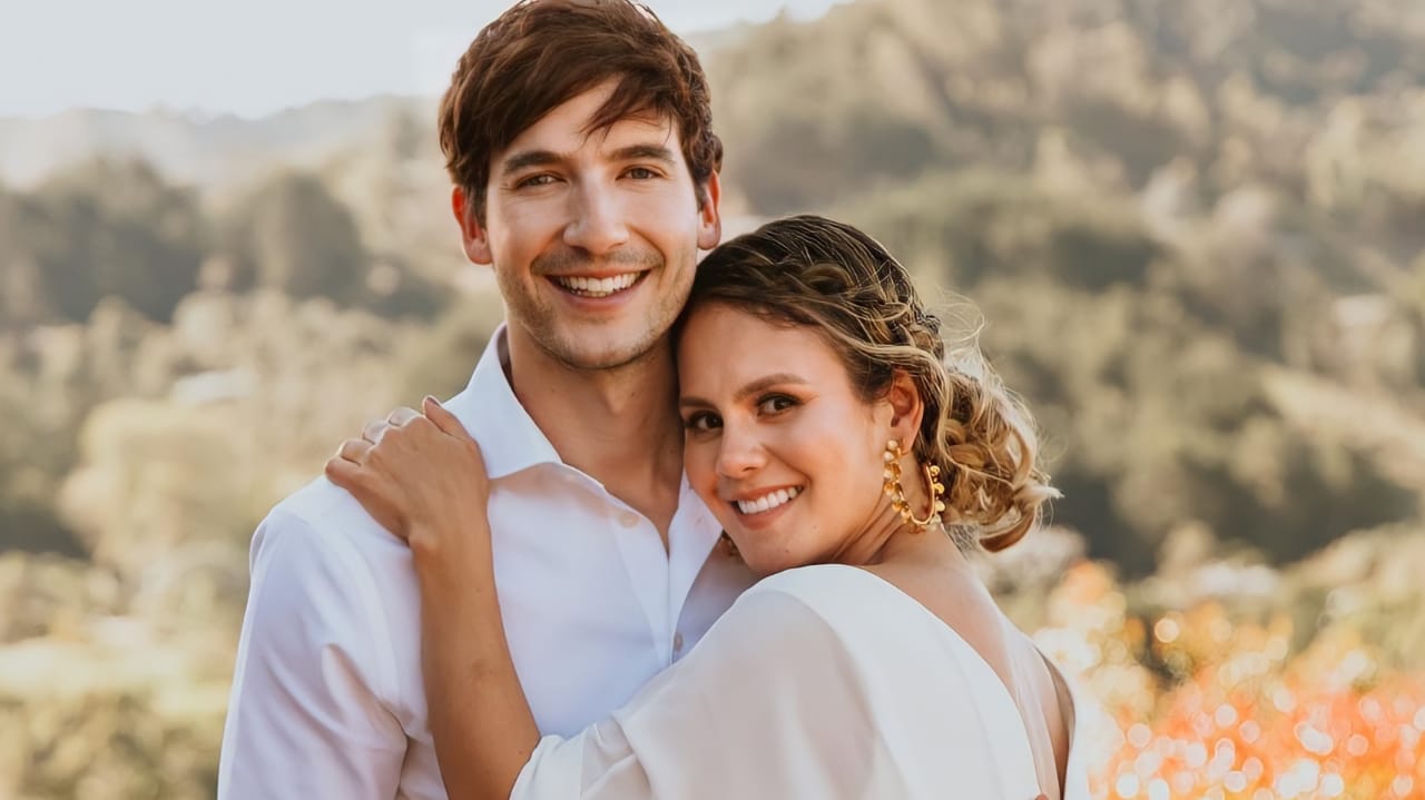 ¿Quién es la novia del actor Carlos Torres?