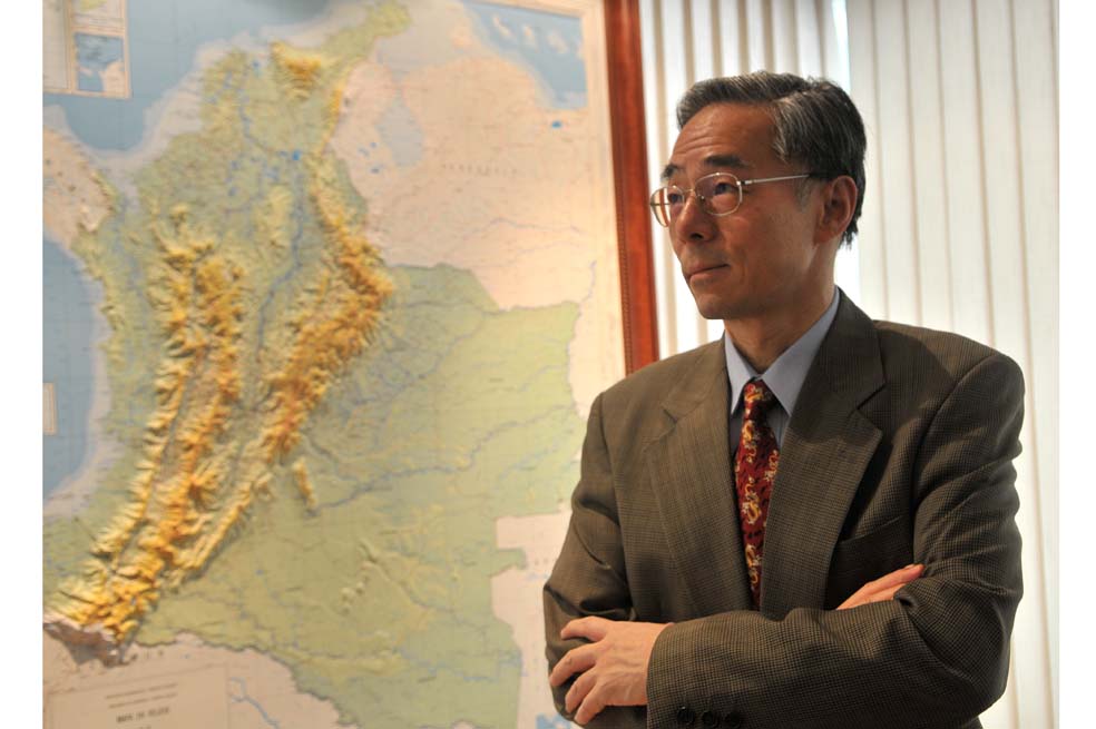 China viene por el agro y la energía