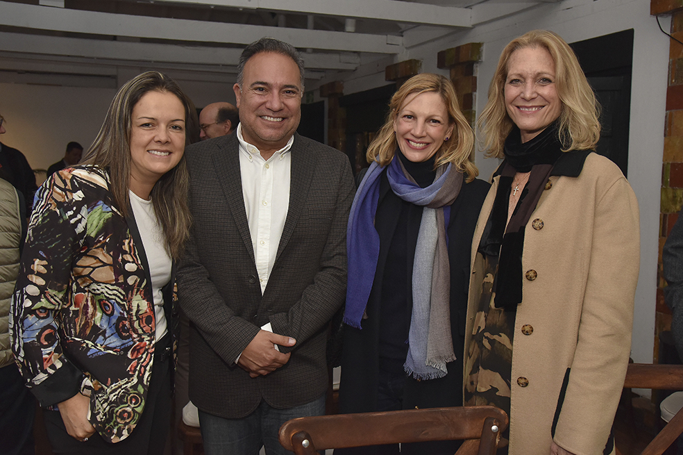 Liana Latorre, Luis Guillermo Plata, Gail Simpson y Mercedita de Cardenas