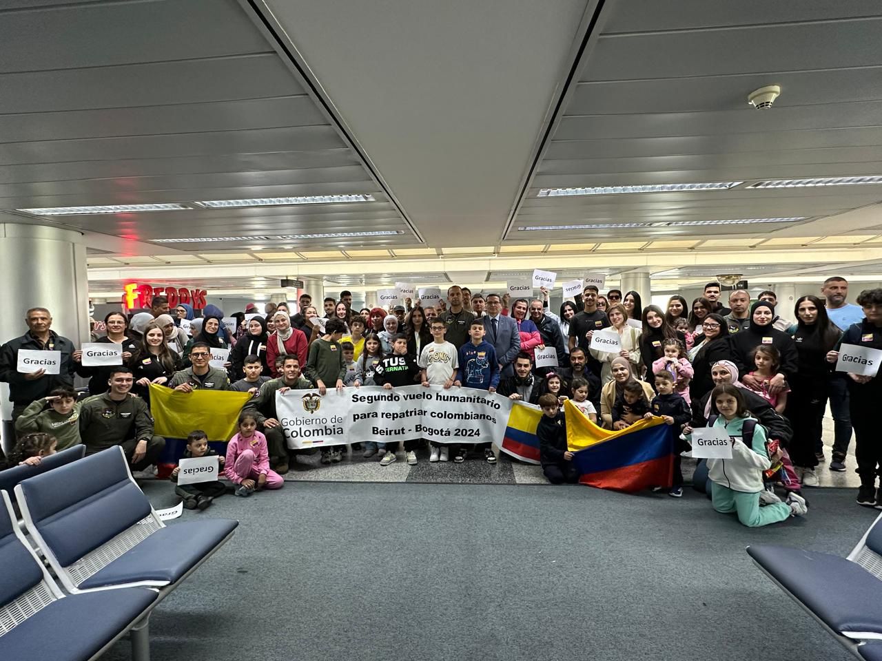 En camino a Bogotá, el segundo vuelo humanitario de repatriación desde Líbano