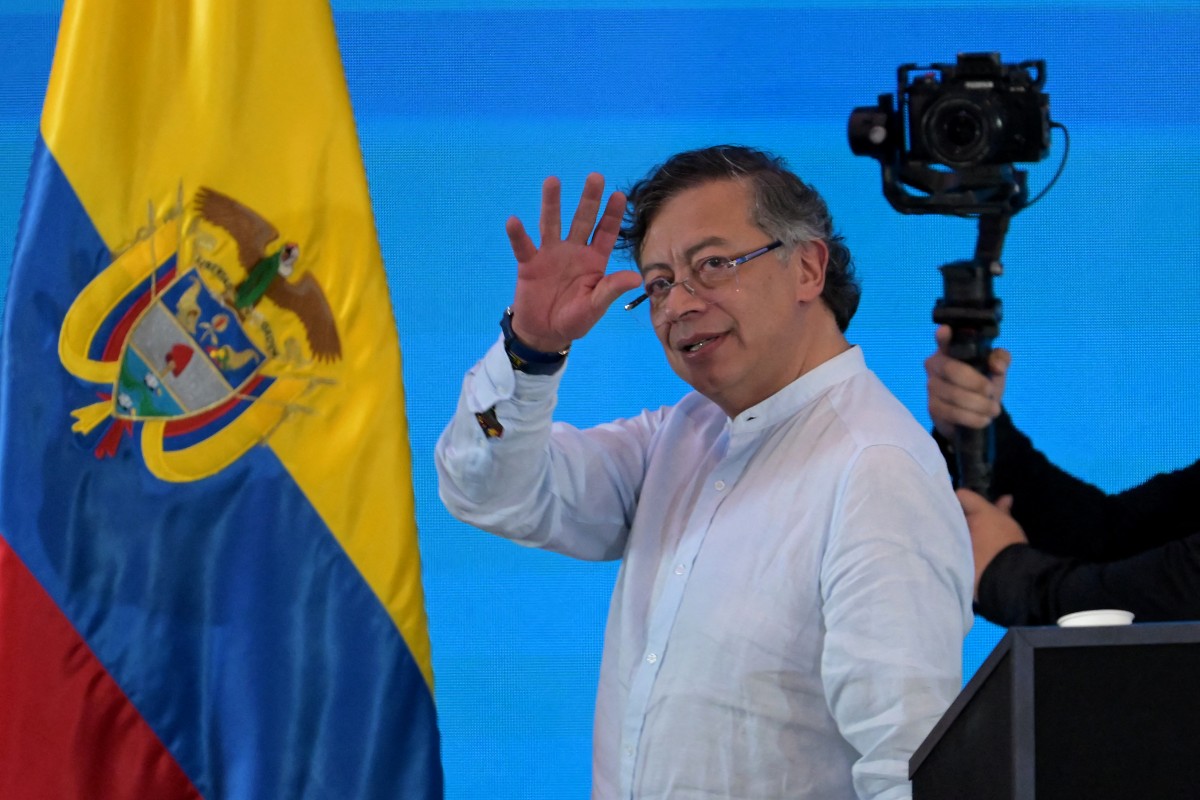 Petro ordena que ningún establecimiento militar sea sede de la posesión del nuevo presidente