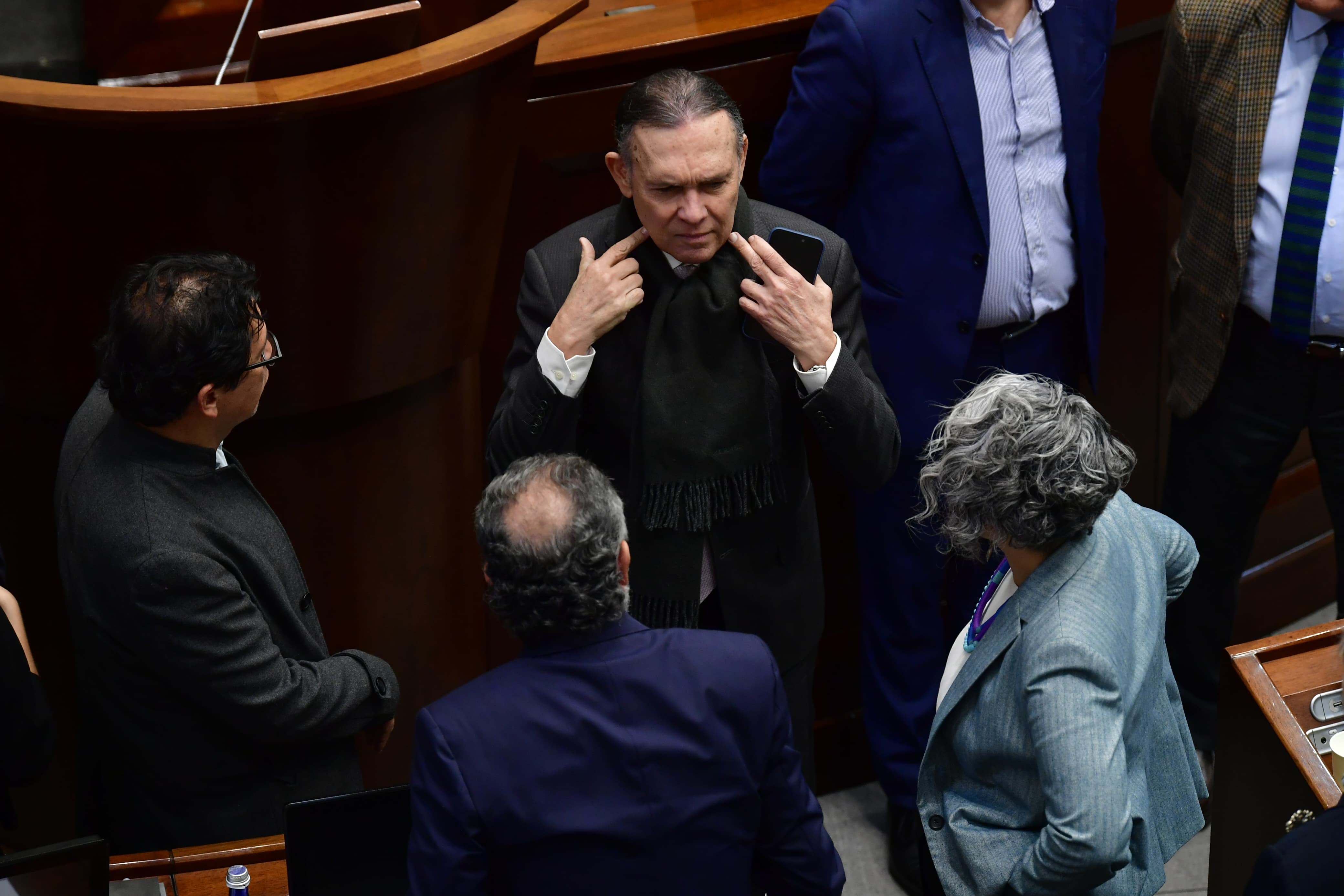 Senado arrancó discusión de consulta popular en medio de dardos de Gobierno y oposición