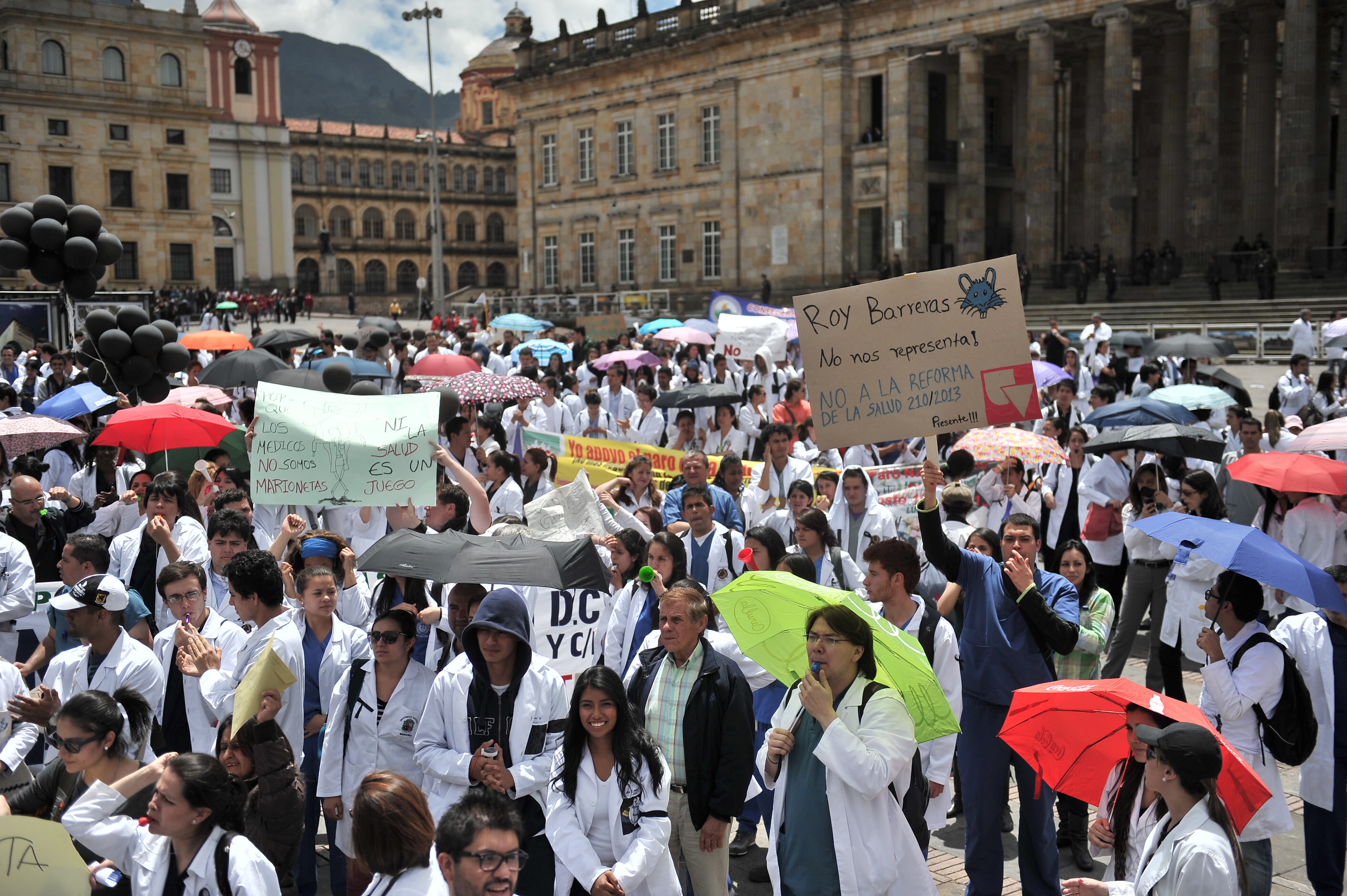 Sociedades científicas se unen a la marcha por el sistema de salud