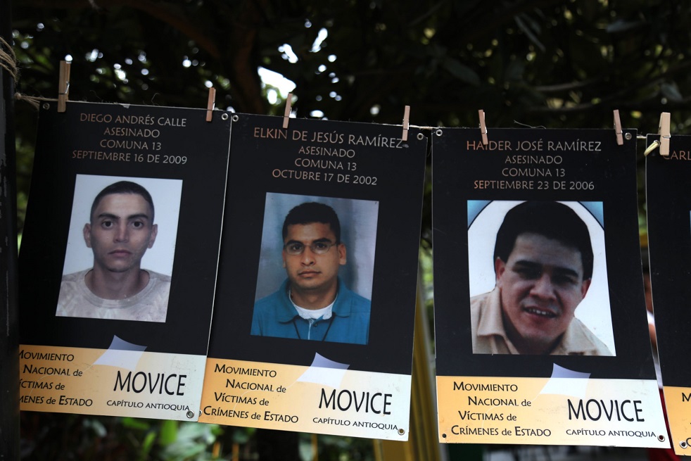 Elkin de Jesús Ramírez es una de las víctimas mortales de la Operación en Comuna 13 junto con Diego Alexander Salazar. También hubo más de 100 personas privadas de la libertad, 43 civiles heridos, y cientos de desaparecidos.