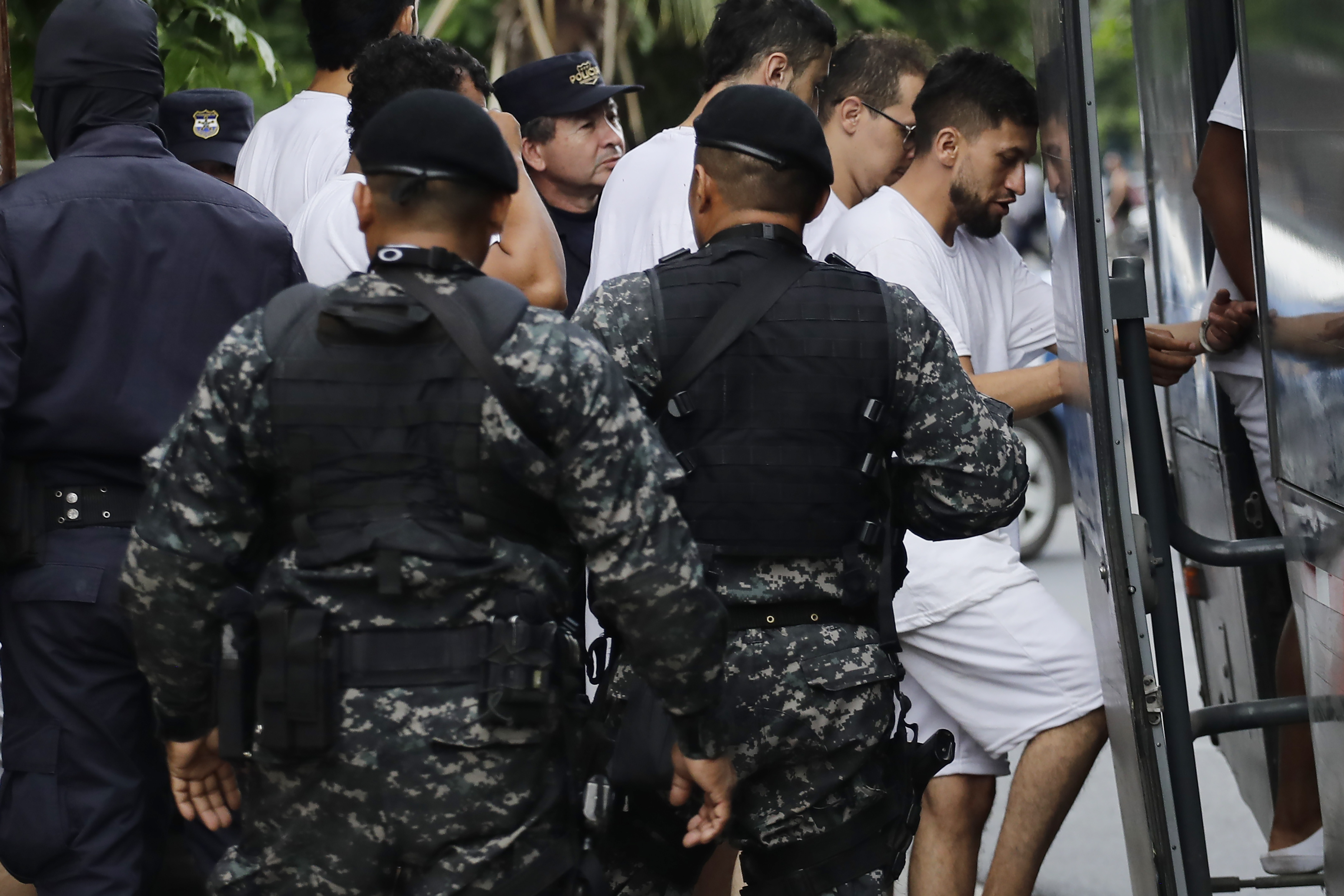 Gobierno de Bukele ahora acusa a colombianos de pertenecer a grupos ilícitos